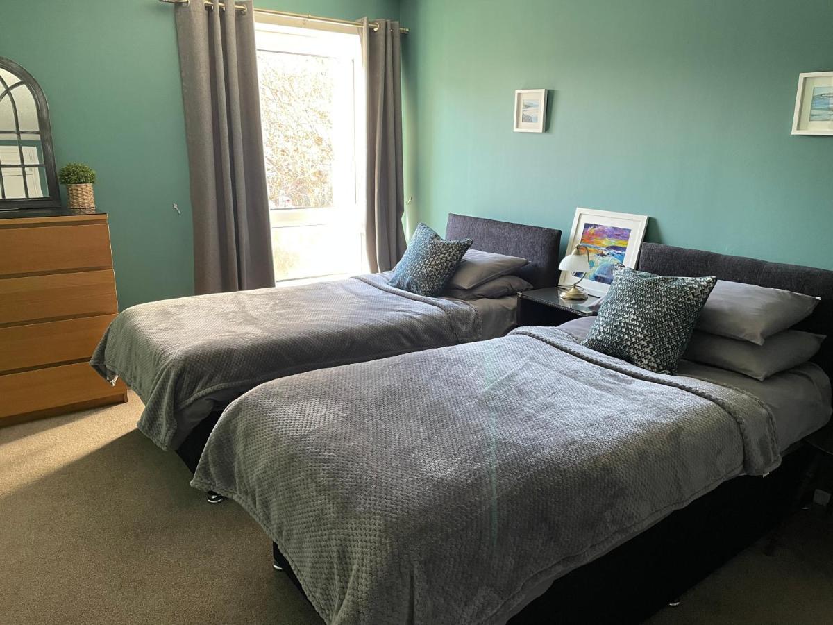The Number Eleven Apartment Kilmuir  Bagian luar foto