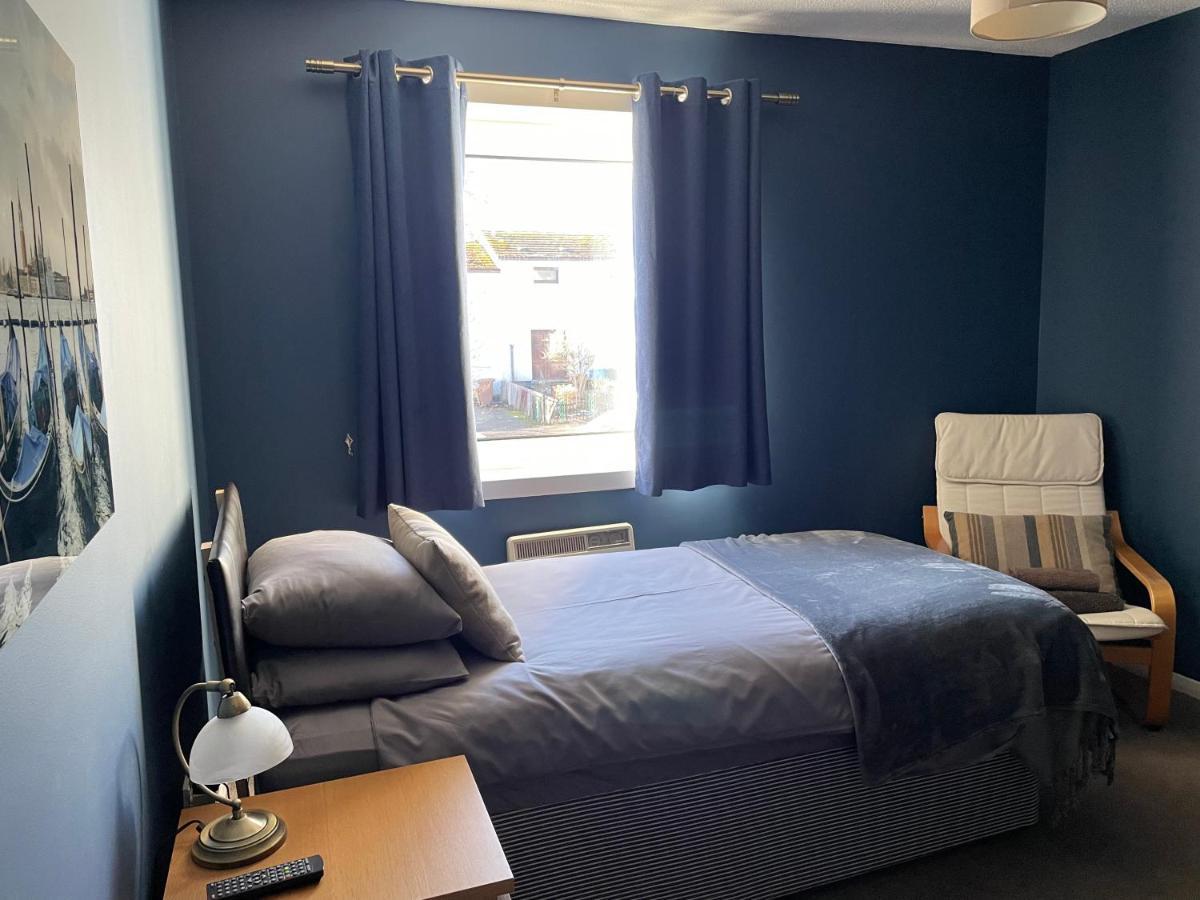 The Number Eleven Apartment Kilmuir  Bagian luar foto