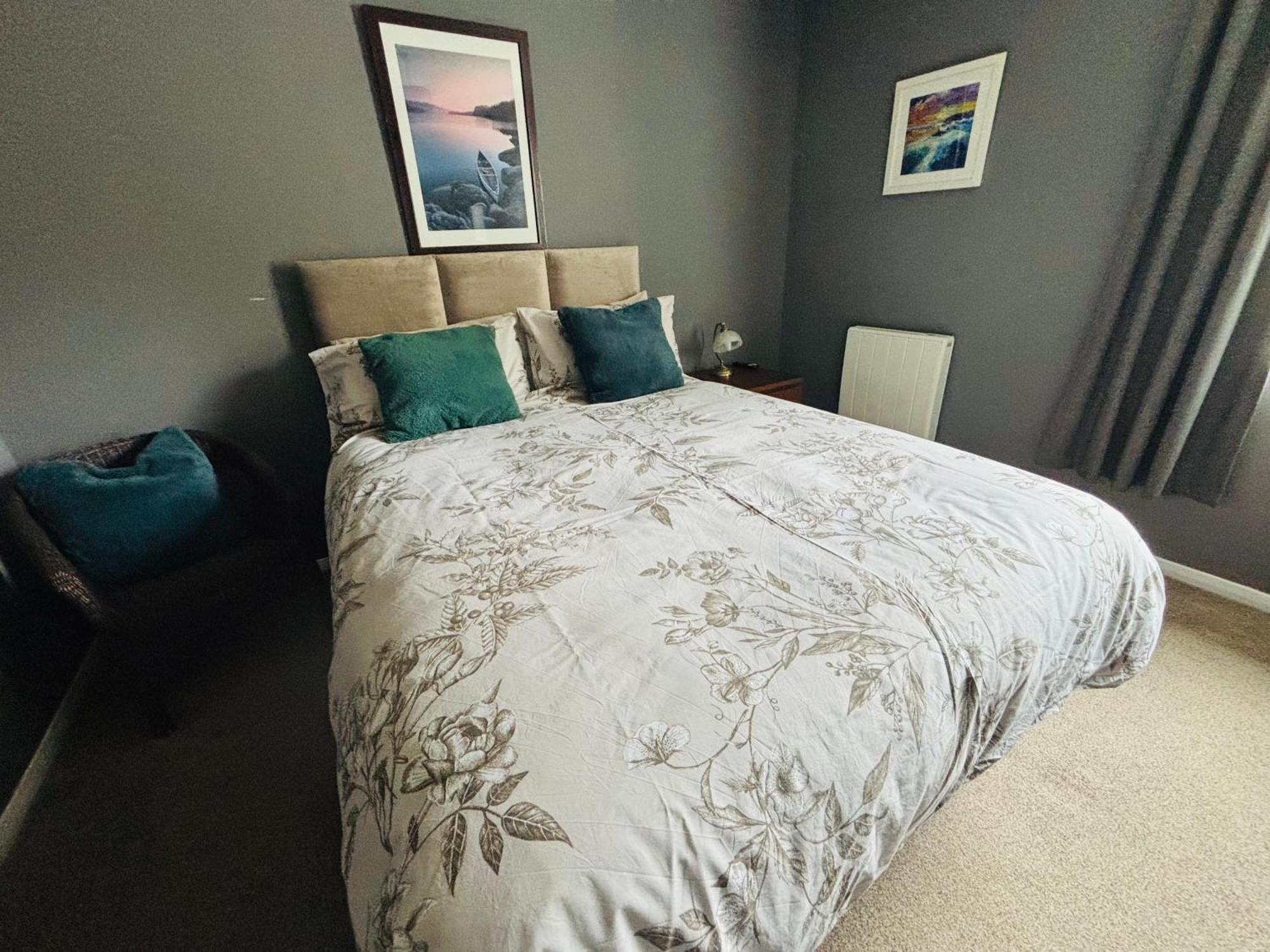 The Number Eleven Apartment Kilmuir  Bagian luar foto
